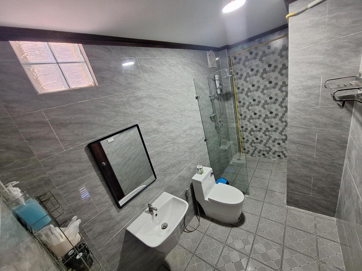 Le Khounsok Boutique Hotel 루앙프라방 외부 사진