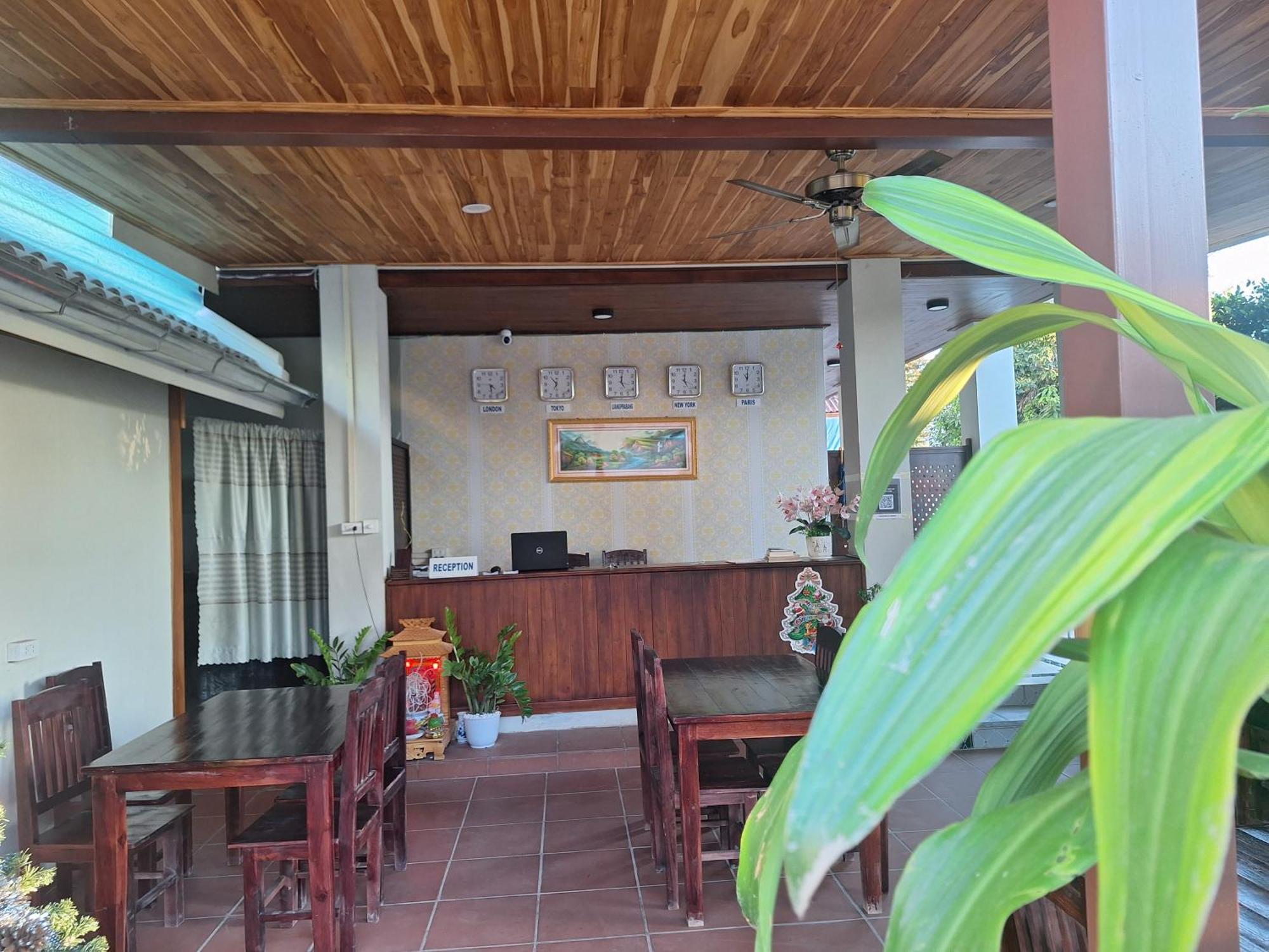 Le Khounsok Boutique Hotel 루앙프라방 외부 사진